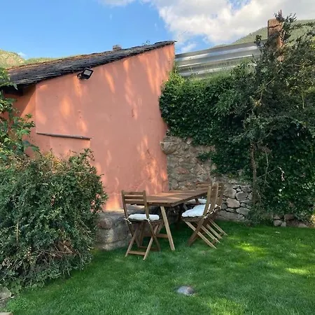 Lägenhet Cal Barne, Acogedor Con Jardin En Das